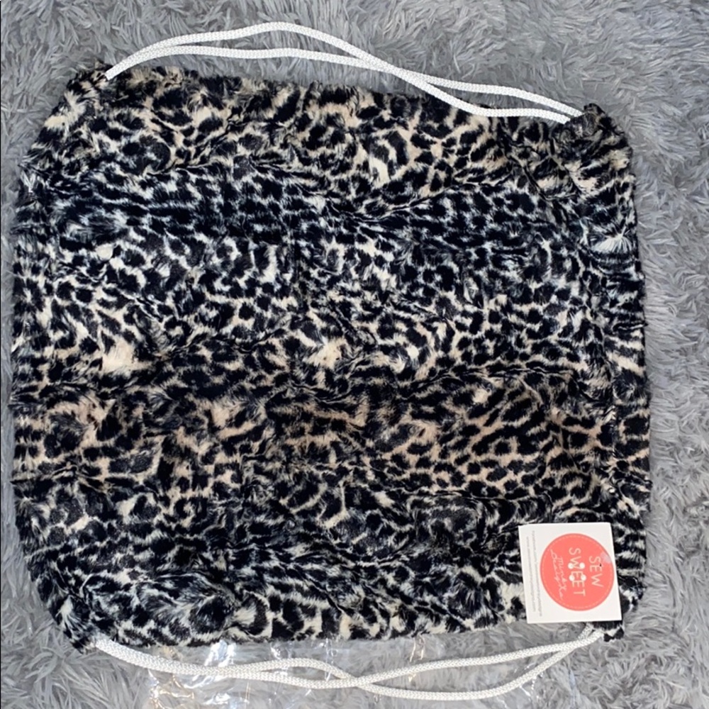 Sew Sweet Leopard drawstring Bag